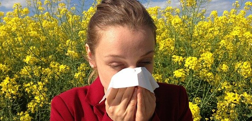 Sezonska alergija u doba korone – kako razlikovati simptome?