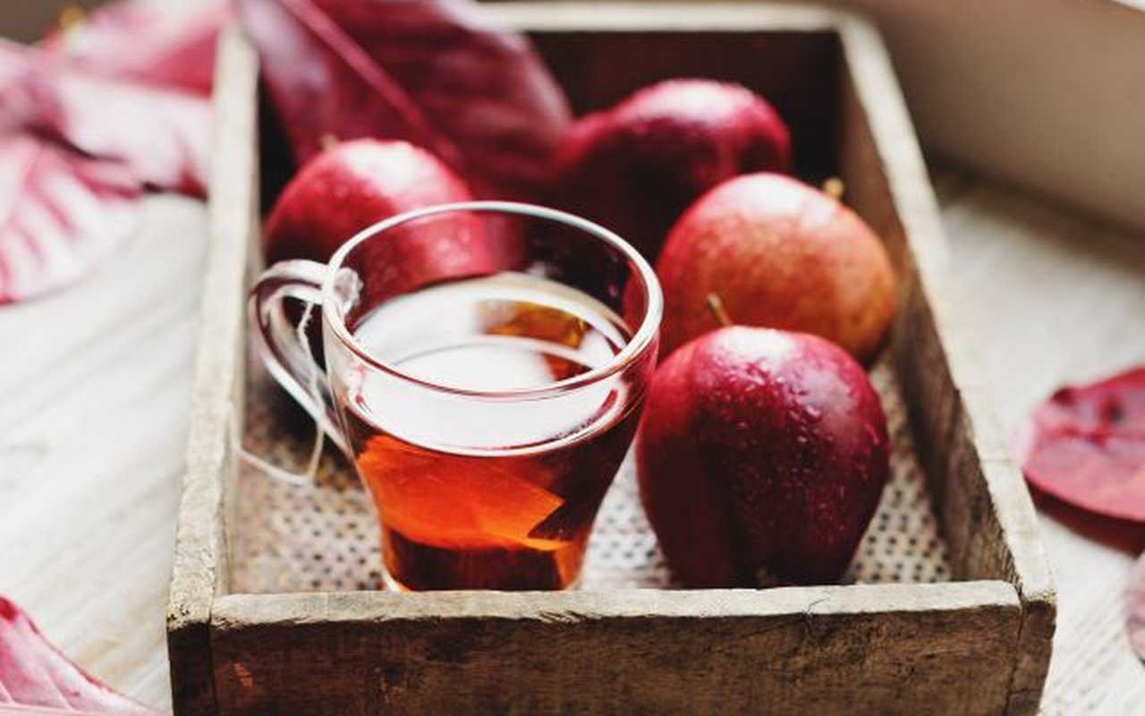 Jabuke, čaj i umerenost – tri sastojka za dug život 