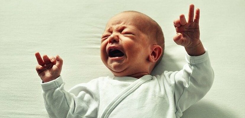 Kakav bebin plač je znak da posetite pedijatra?