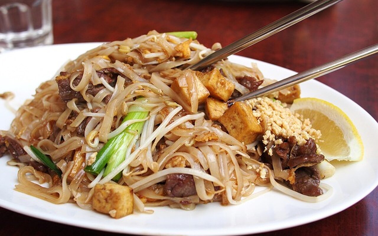 Pad Thai – čuveni tajlandski specijalitet koji možete napraviti kod kuće