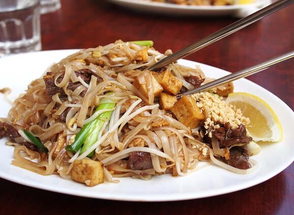 Pad Thai – čuveni tajlandski specijalitet koji možete napraviti kod kuće