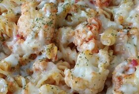 Zapečeni karfiol sa tahinijem i belim lukom