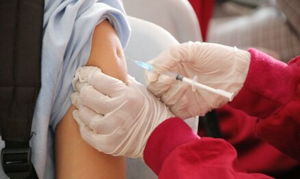 HPV vakcinu treba da prime svi, pa i dečaci