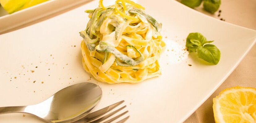  Pasta sa limunom i rukolom