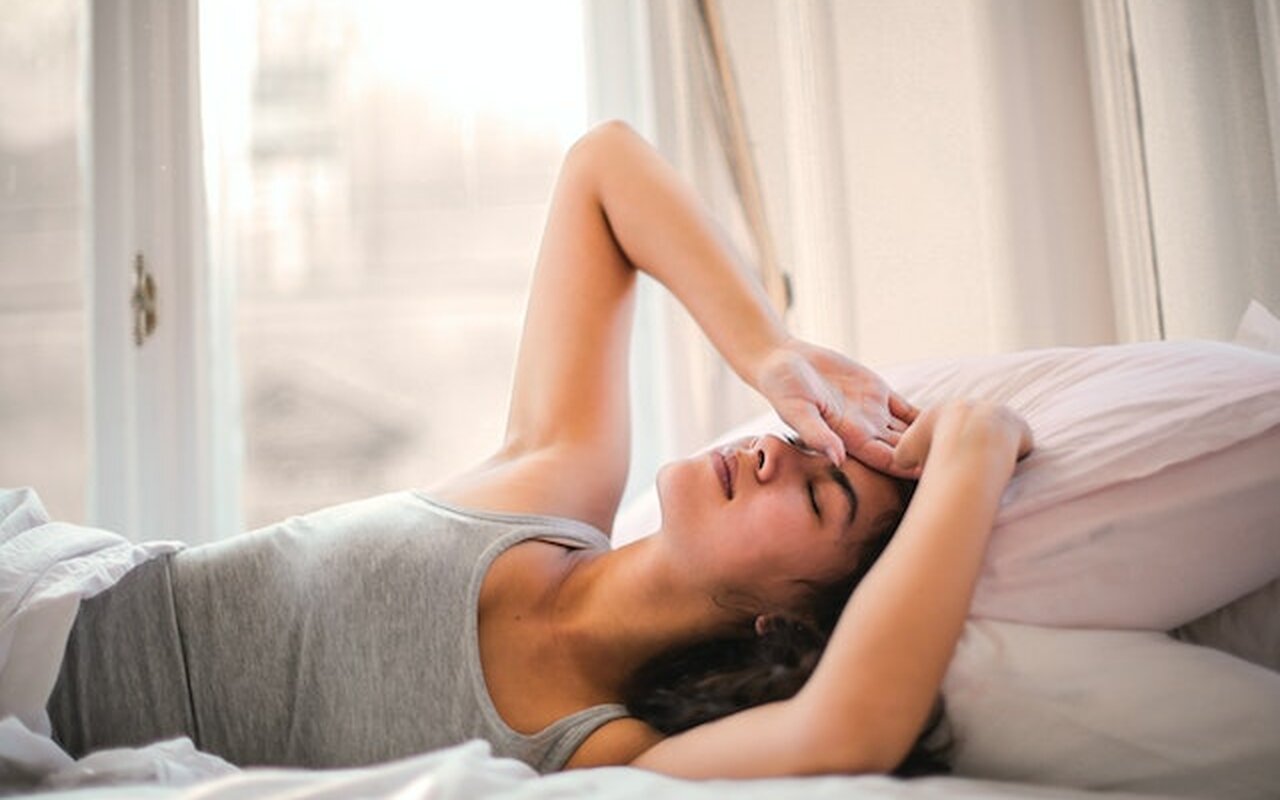 Kako prepoznati simptome koji najavljuju migrenu?