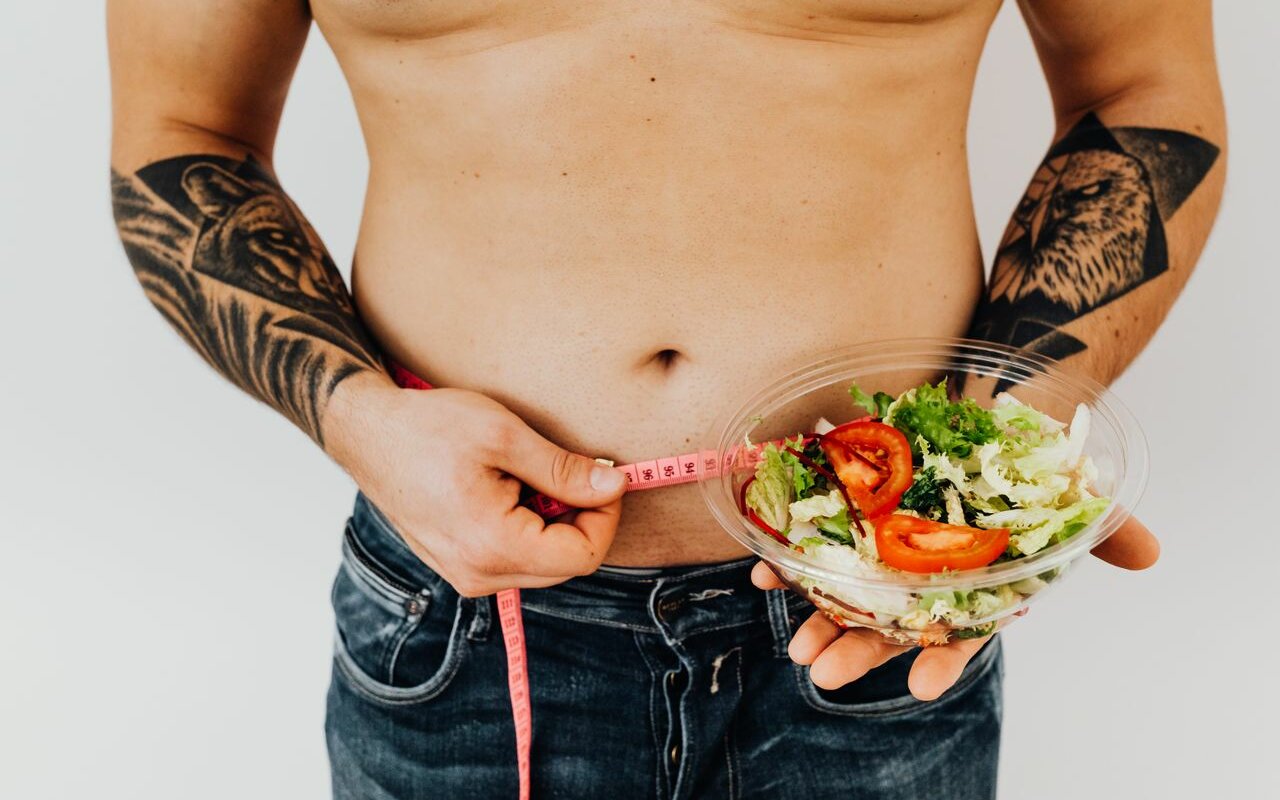 Kako skinuti stomak za 3 do 5 dana pred more na potpuno zdrav način: Nutricionista otkriva proveren plan ishrane