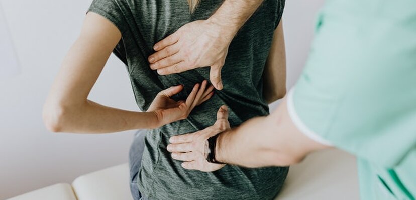 7 načina kako da se izborite sa hroničnim bolom u leđima bez operacije