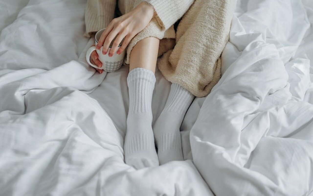 Može li vam nošenje čarapa u krevetu pomoći da bolje spavate?