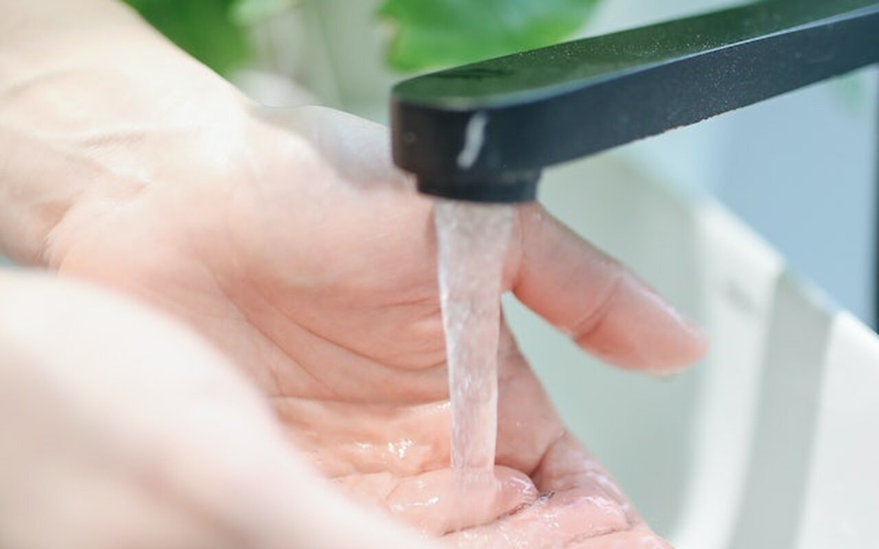Čak 10 odsto ne pere ruke nakon korišćenja toaleta!