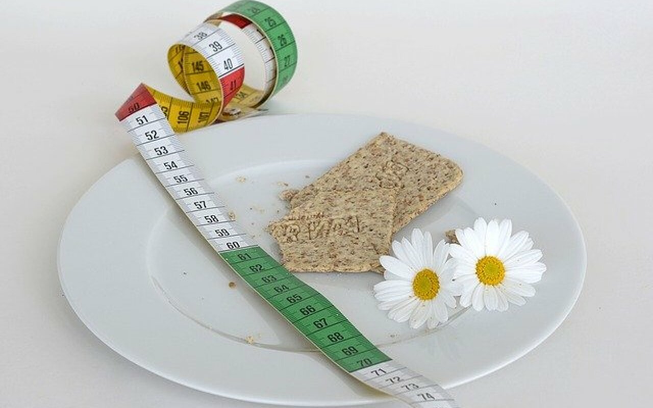 DIJETA: Smanjen unos kalorija može izazvati ovih 5 potencijalno štetnih efekata na vaše zdravlje