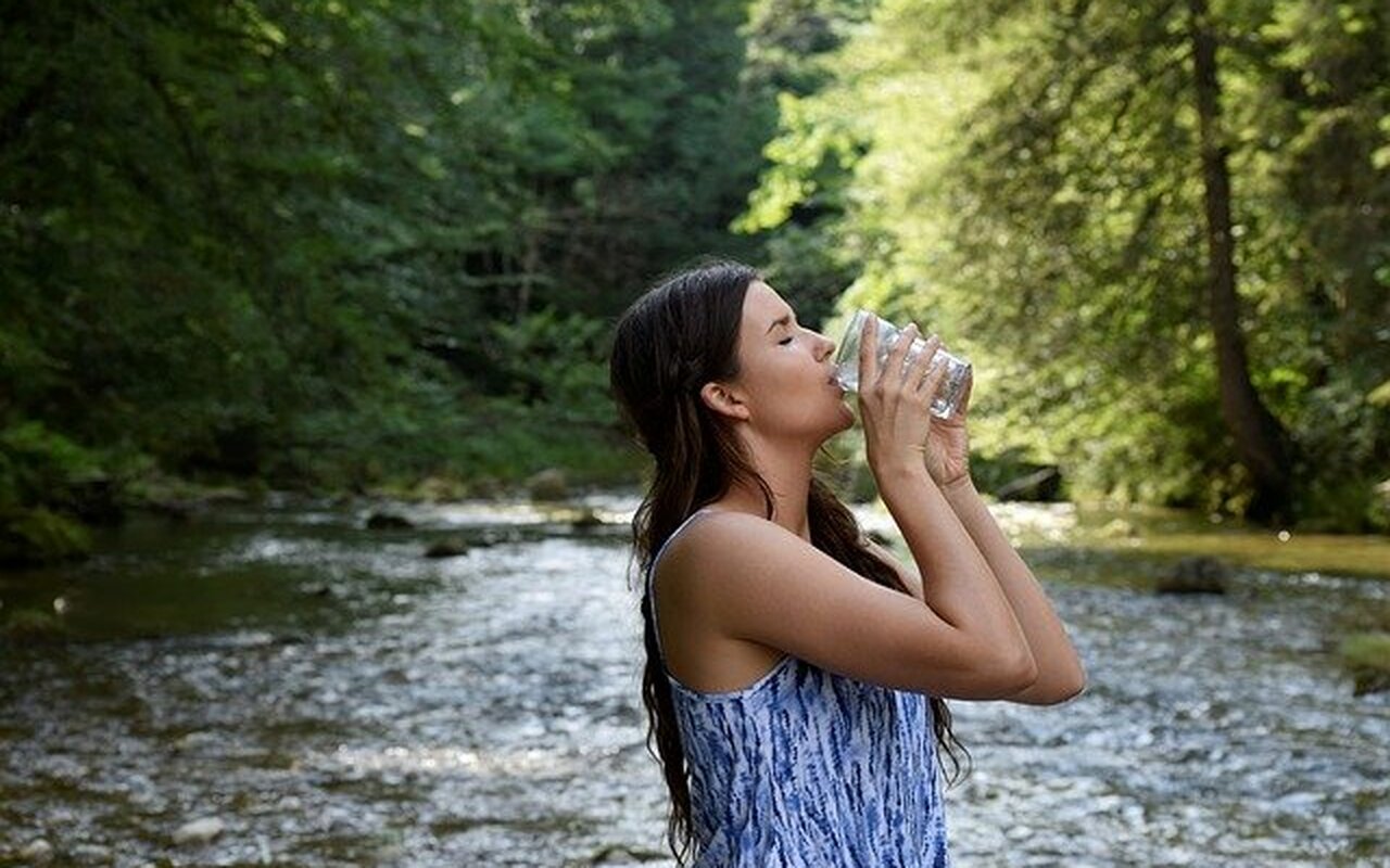 HIDRATACIJA – 7 razloga da pijete dovoljno vode
